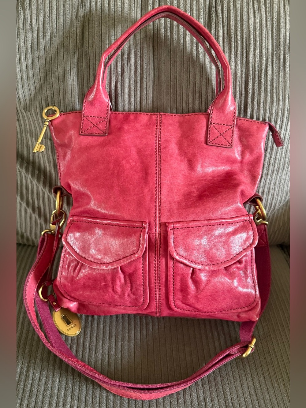 Large Fossil Maroon Leather Shoulder Bag Purse with Front Pockets and Key Fob - Picture 2 of 14
